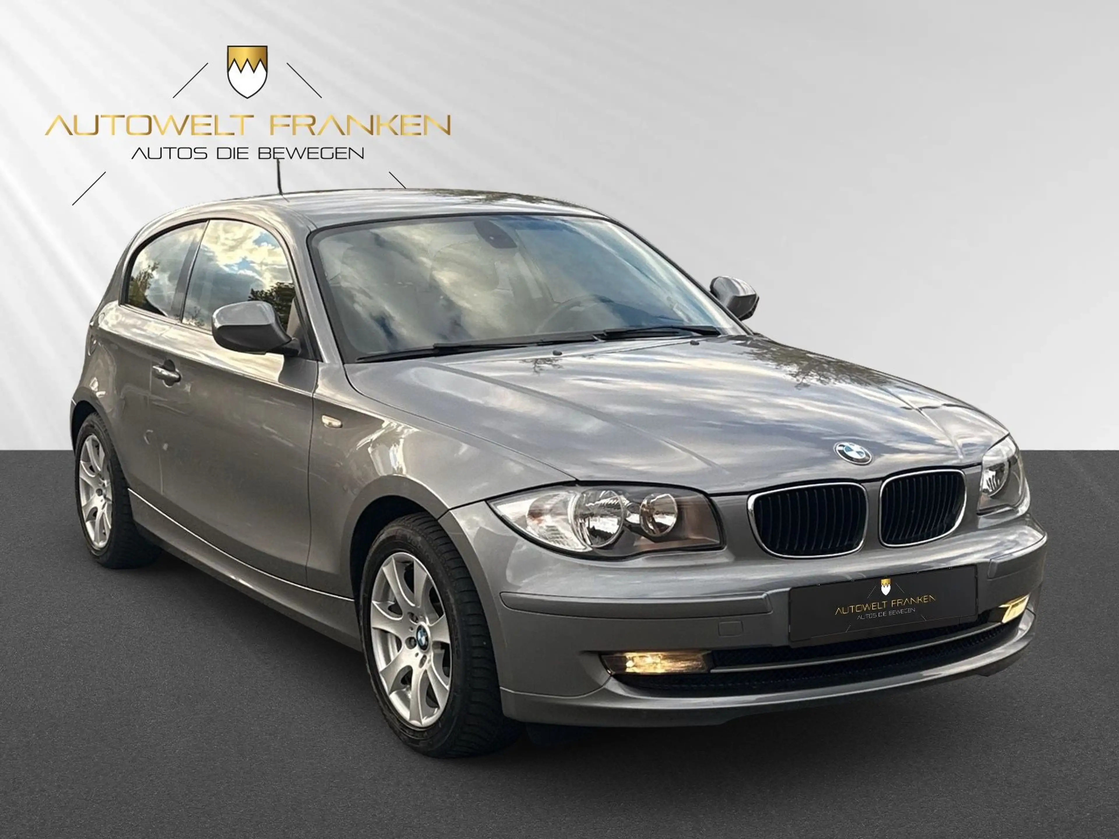 BMW 116 i *SERVICE NEU*BREMSEN NEU*TÜV 03/2028*