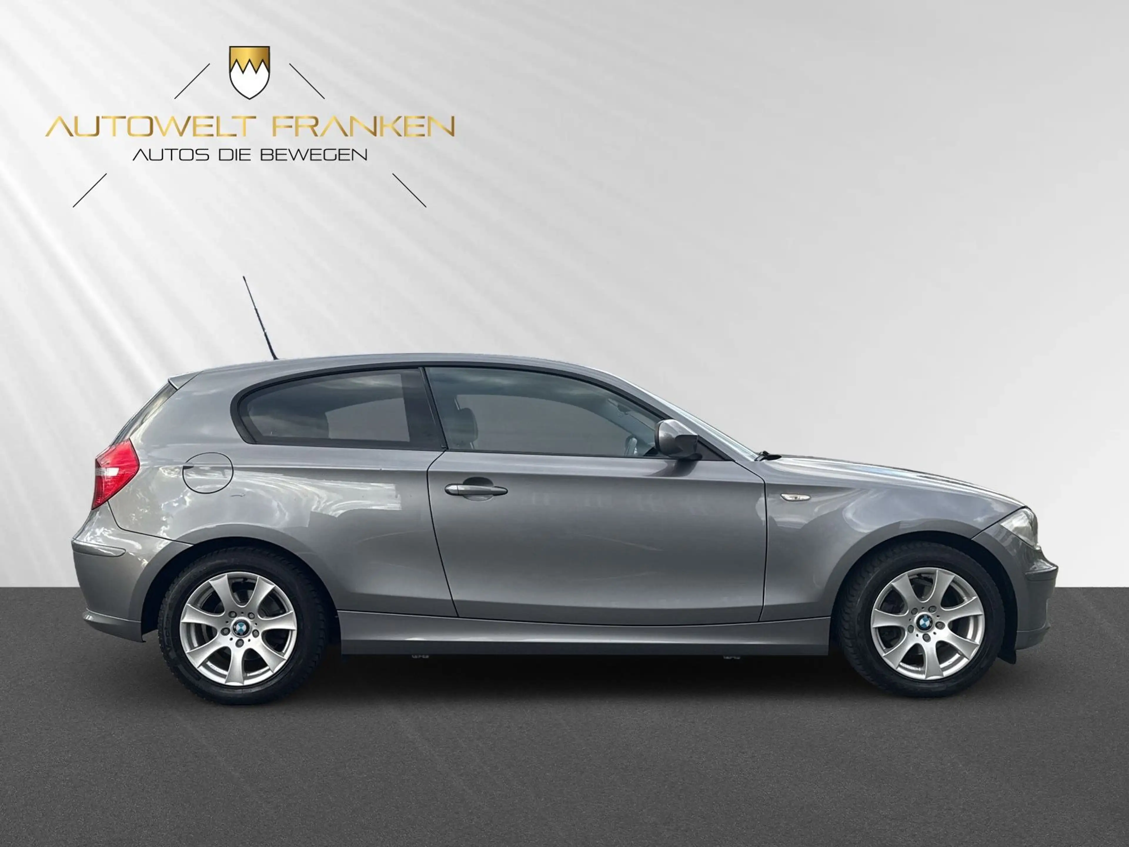 BMW 116 i *SERVICE NEU*BREMSEN NEU*TÜV 03/2028* — photo 9