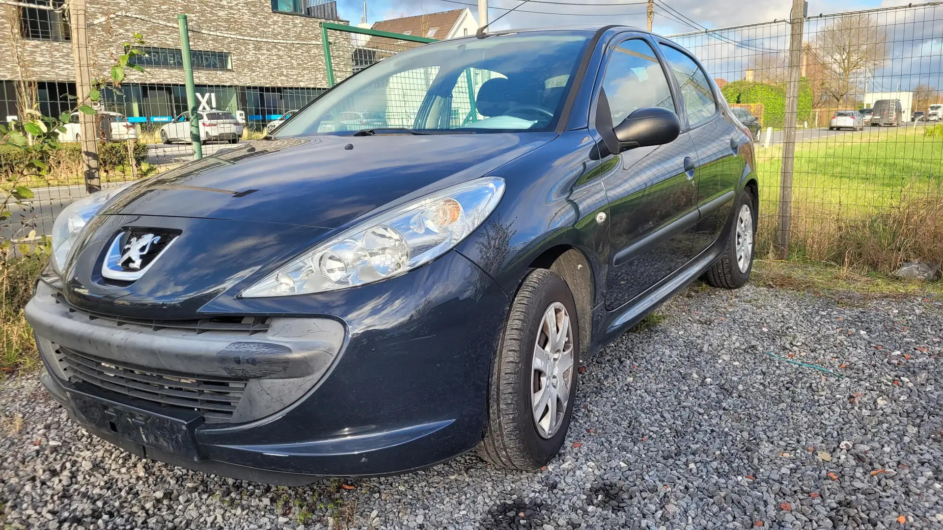Peugeot 206 + 1100cc benzine AIRCO 5 deurs euro 5 2012 Gris - 1