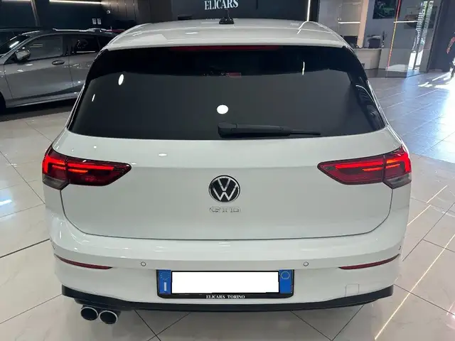 Volkswagen Golf view 5