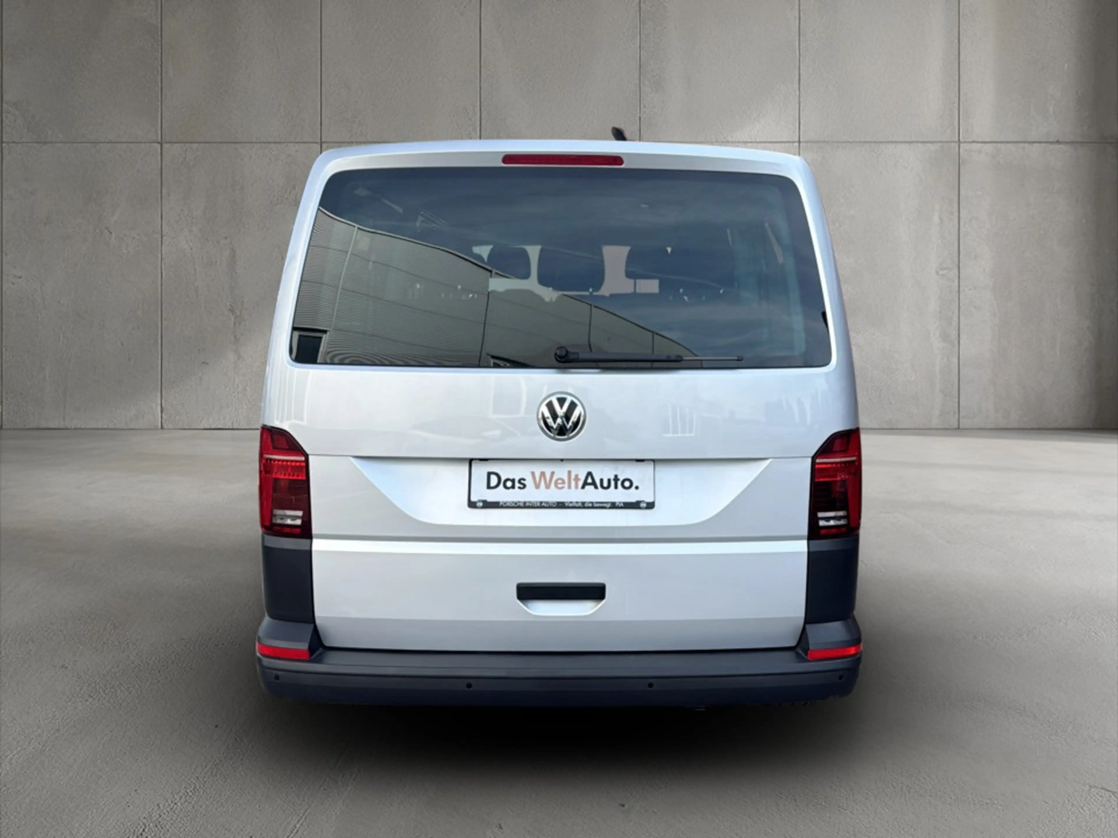 Volkswagen T6.1 Transporter Kombi LR TDI 4MOTION — photo 5