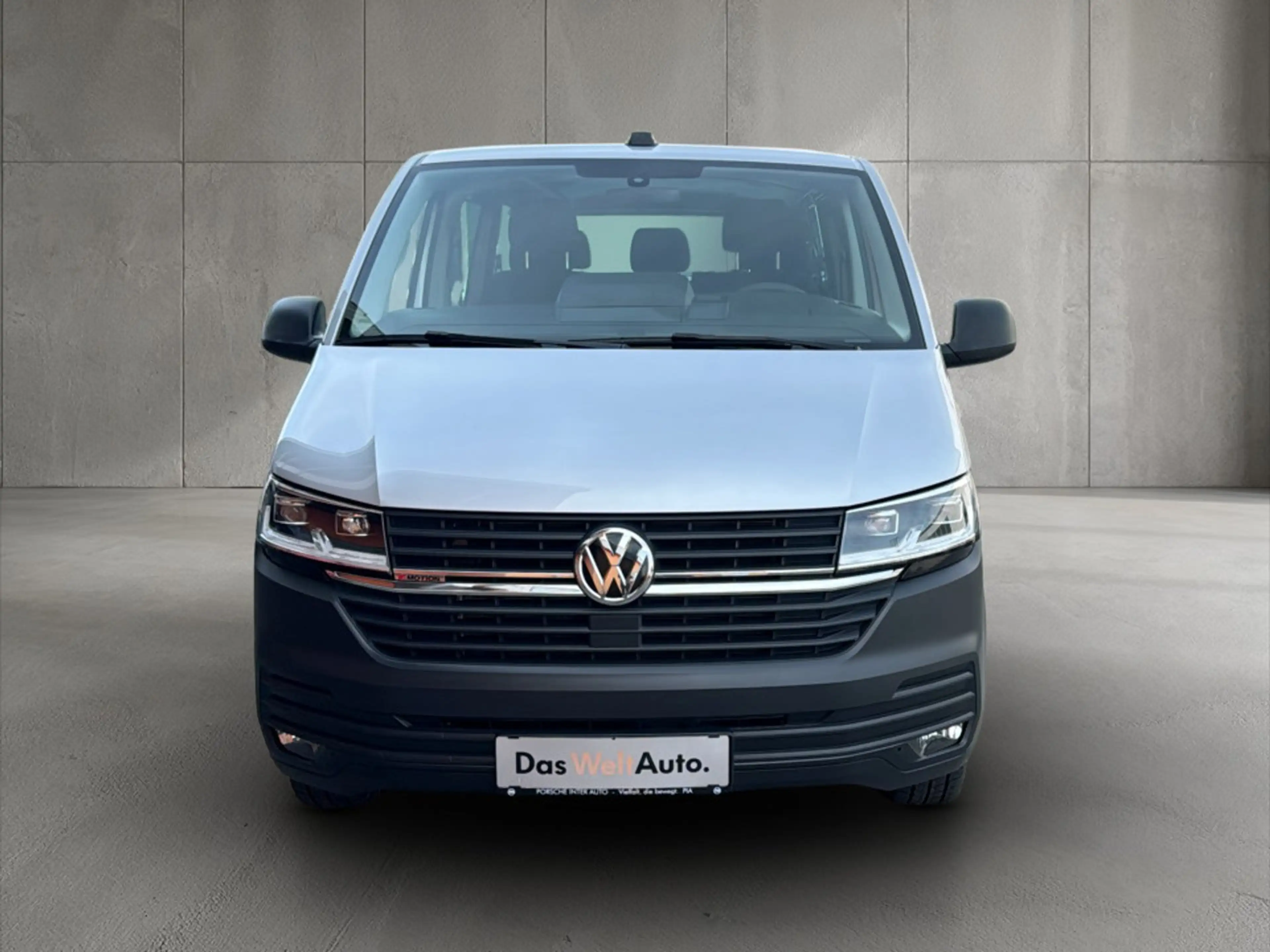 Volkswagen T6.1 Transporter Kombi LR TDI 4MOTION — photo 2