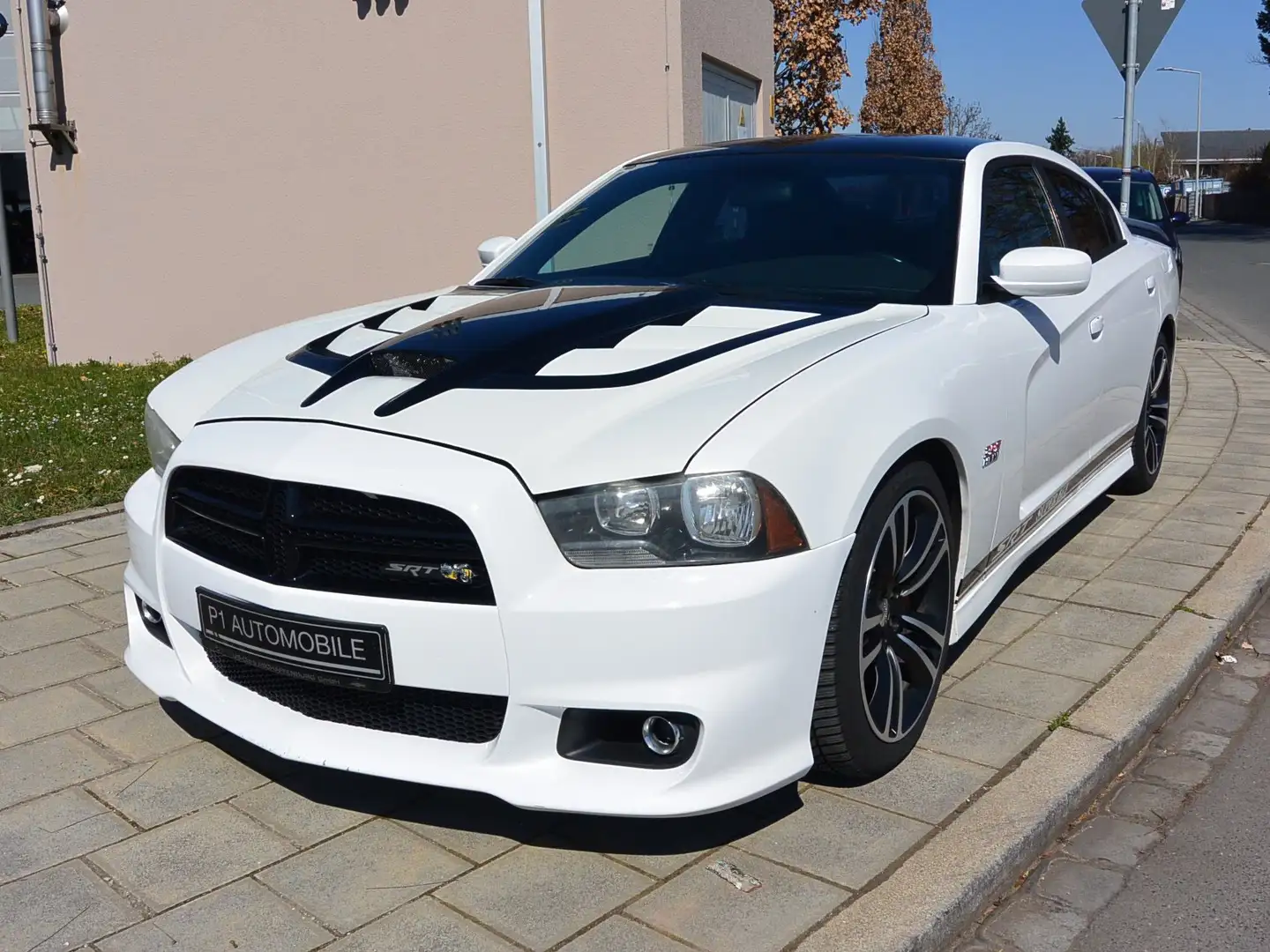 Dodge Charger 6,4 SRT Super Bee Weiß - 2