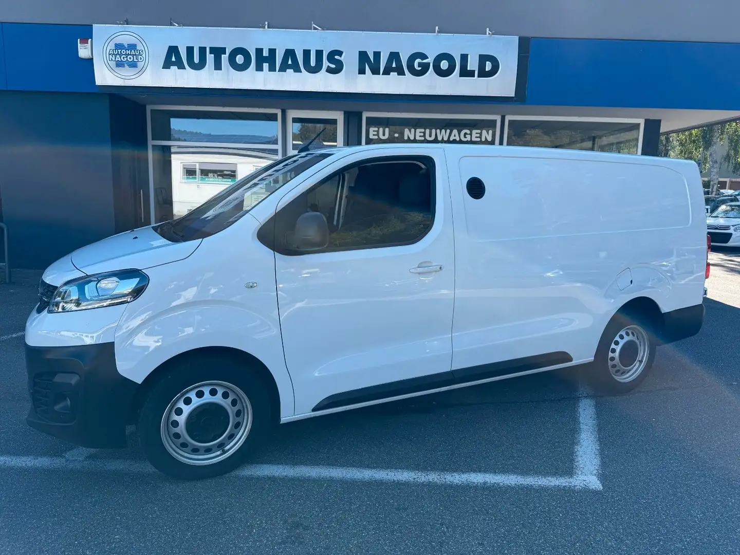 Opel Vivaro Kasten 2.0 D CARGO L3 EHZ Keyless Kam 180 Weiß - 1