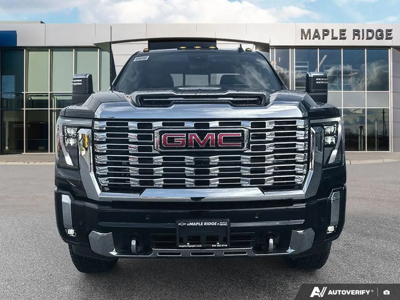 GMC Sierra 3500HD снимка GMC Sierra 3500HD