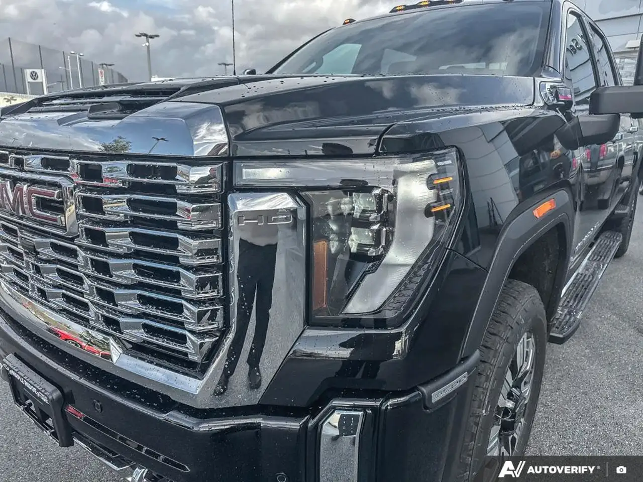 GMC Sierra 3500HD снимка GMC Sierra 3500HD