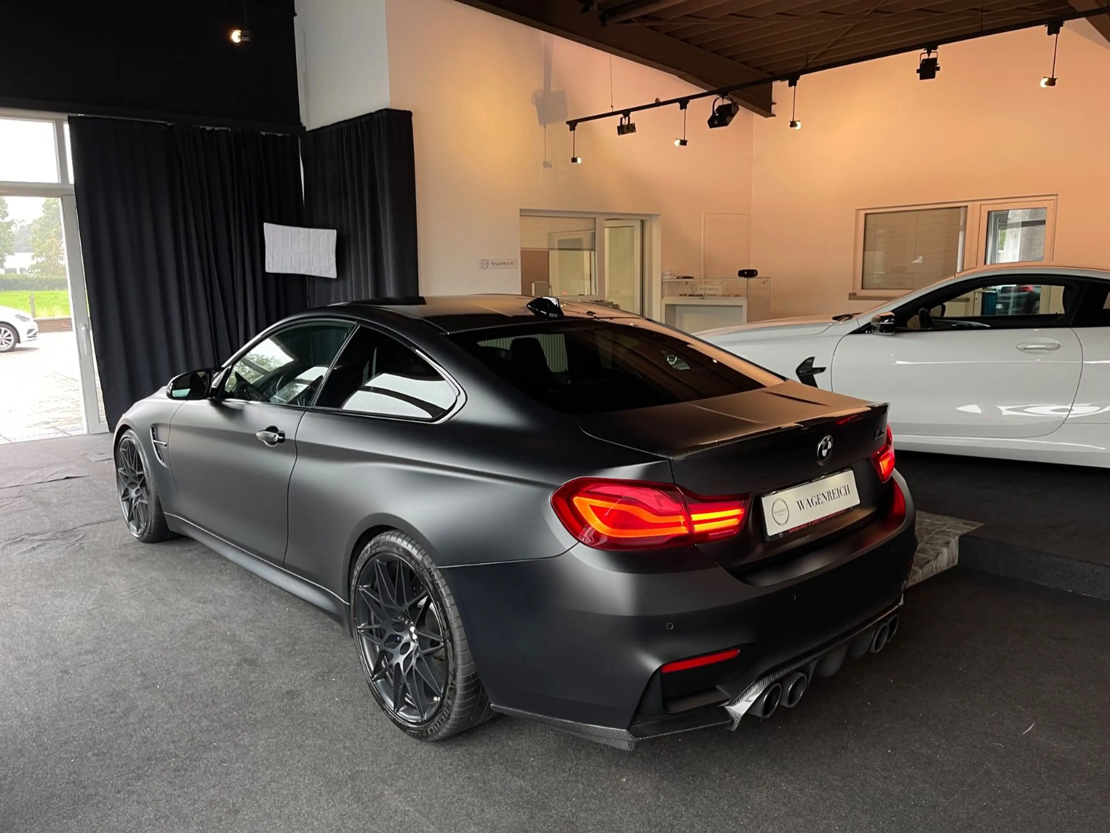 BMW M4 BMW M4 F82 Competition | 450 PS | Deutsches — photo 7