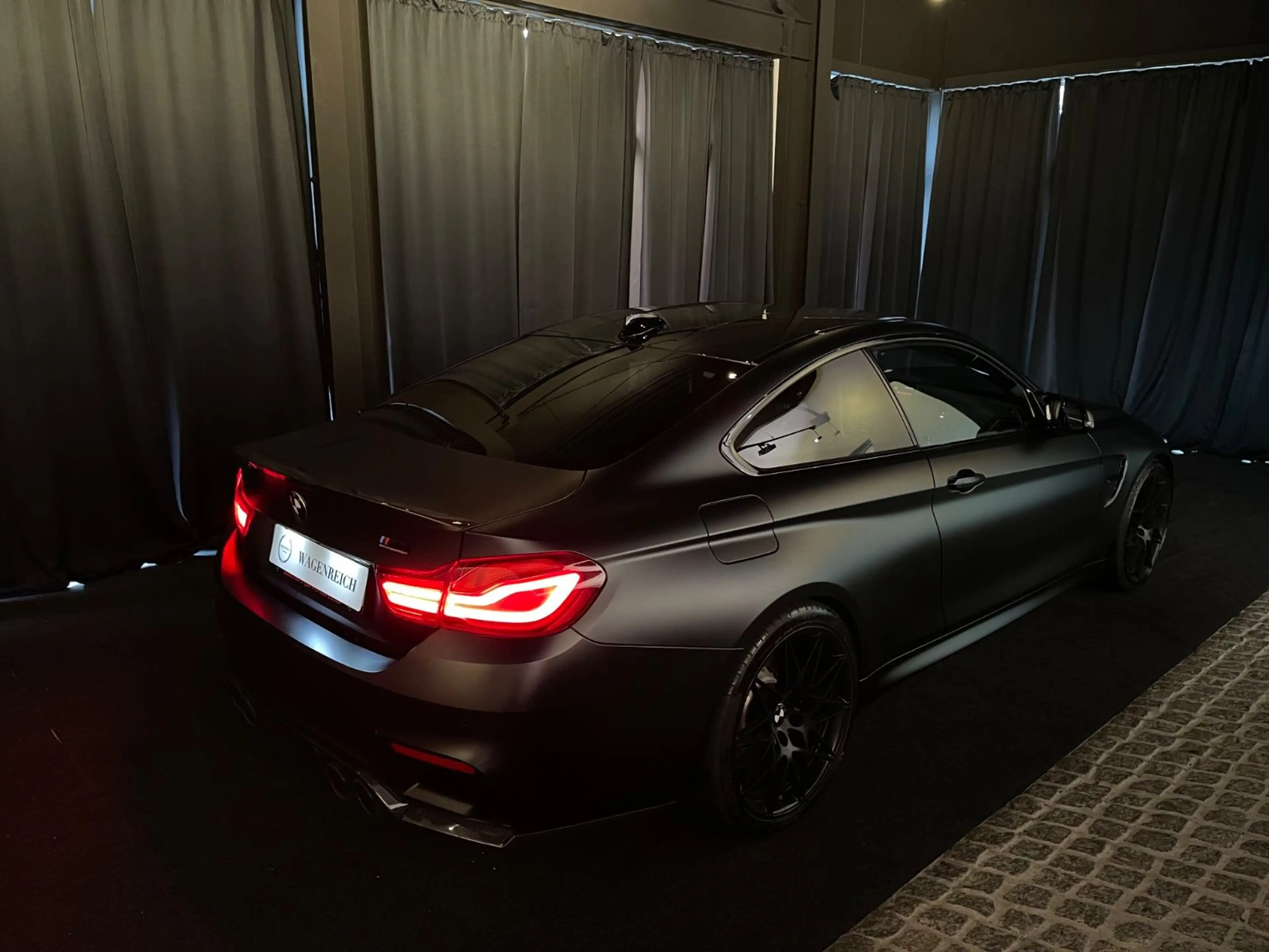 BMW M4 BMW M4 F82 Competition | 450 PS | Deutsches — photo 13