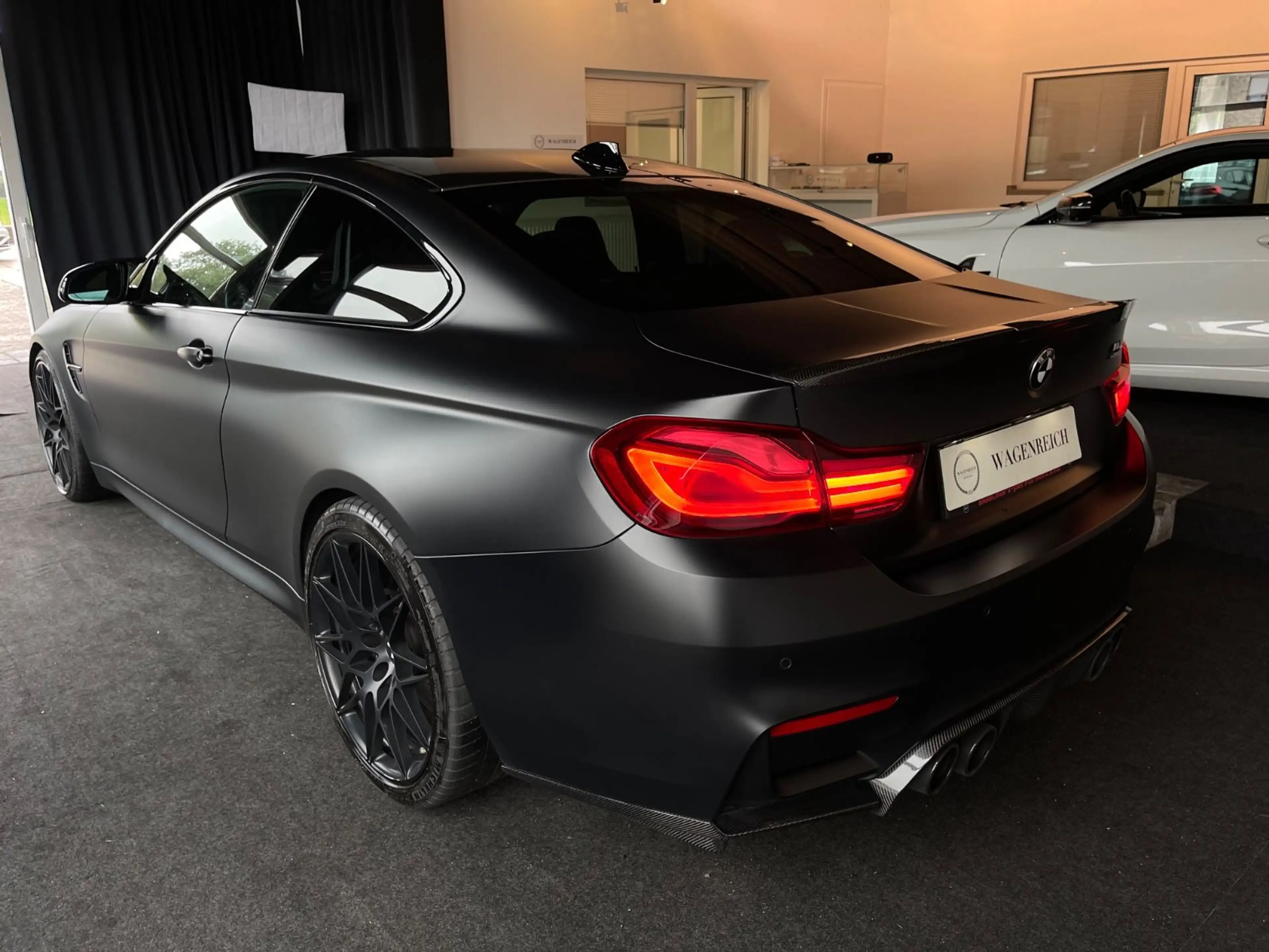 BMW M4 BMW M4 F82 Competition | 450 PS | Deutsches — photo 8
