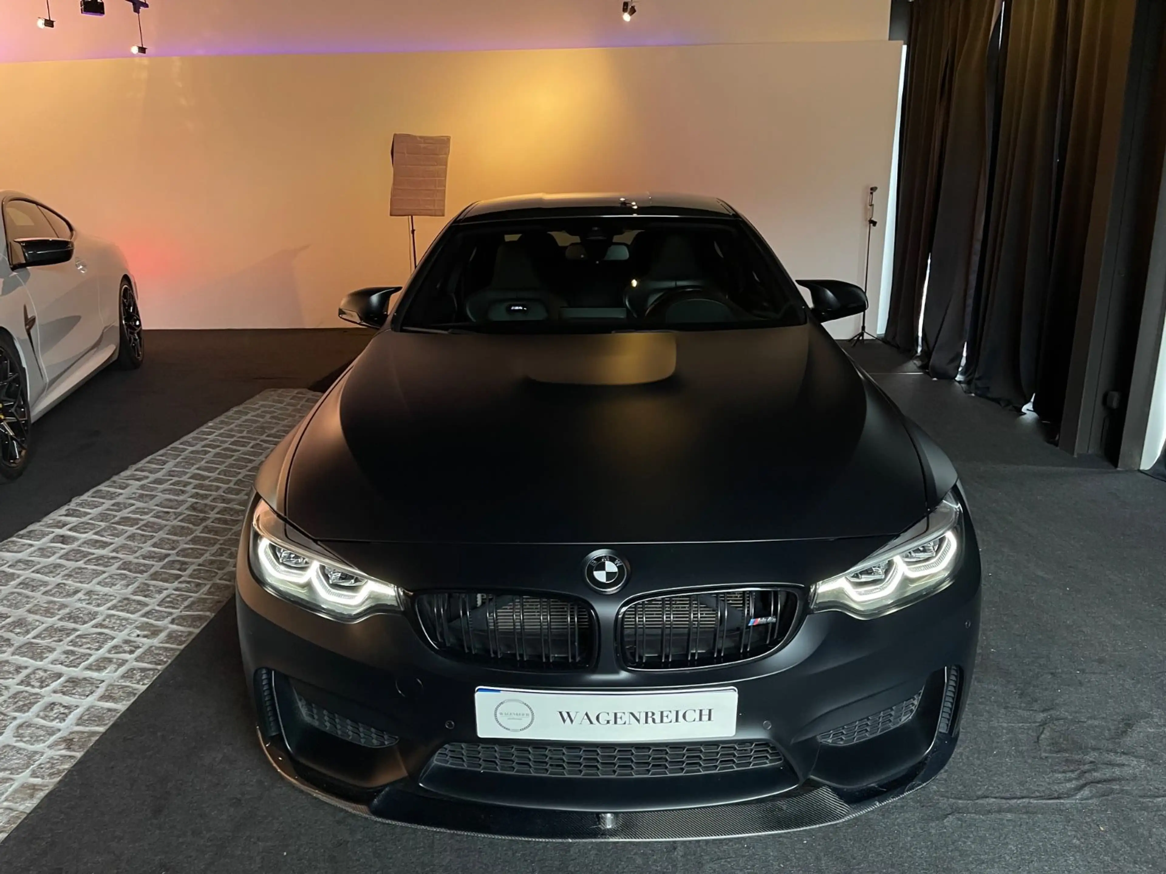 BMW M4 BMW M4 F82 Competition | 450 PS | Deutsches — photo 10