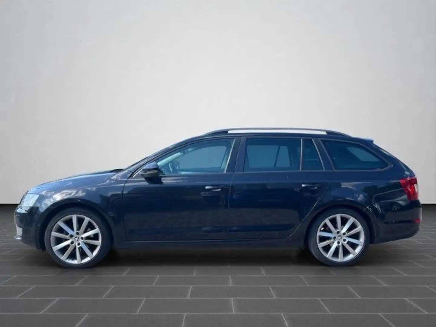 Skoda Octavia Combi Style 2.0 TDI DSG Green tec Schwarz - 2