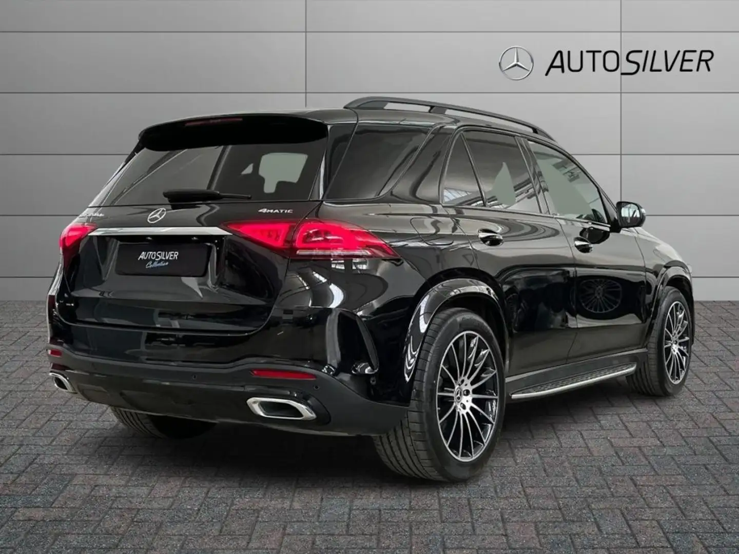Mercedes-Benz GLE 350 de hybrid EQ 4Matic Premium Nero - 2