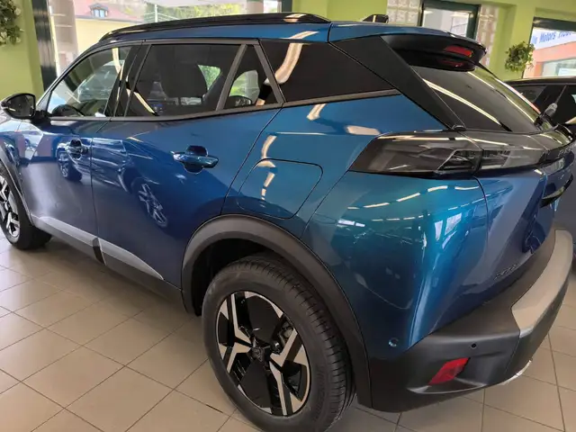 Peugeot 2008 view 7