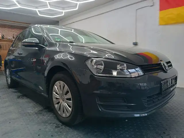 Volkswagen Golf VII Lim. Trendline BMT