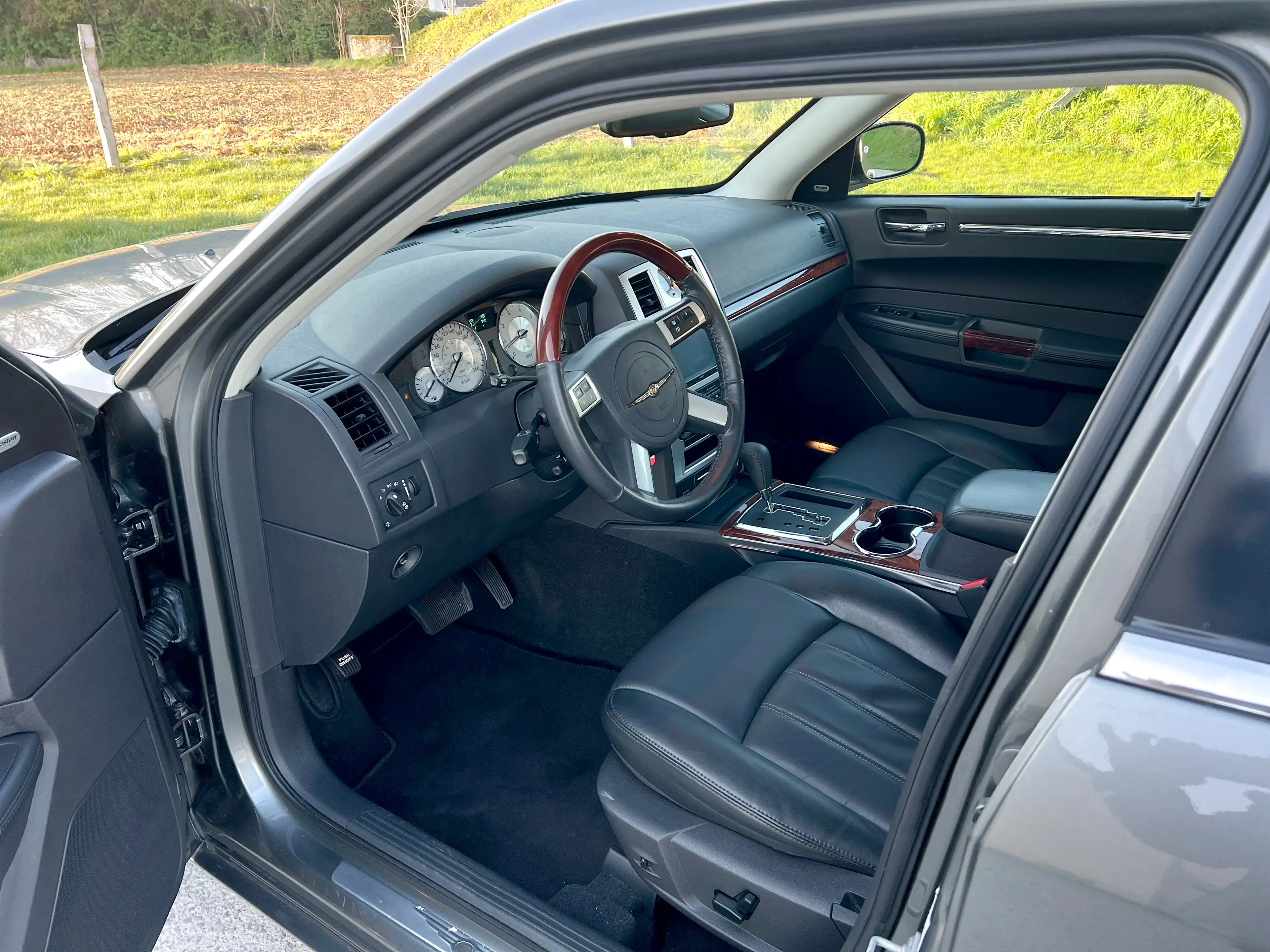 Chrysler 300C 300 C 3.0 Turbo CRD V6 ***1ere main*** — photo 9