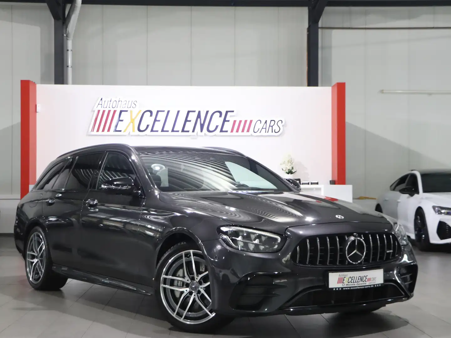 Mercedes-Benz E 53 AMG T 4M / PANORAMA / DISTRONIC / BURMESTER Grau - 1