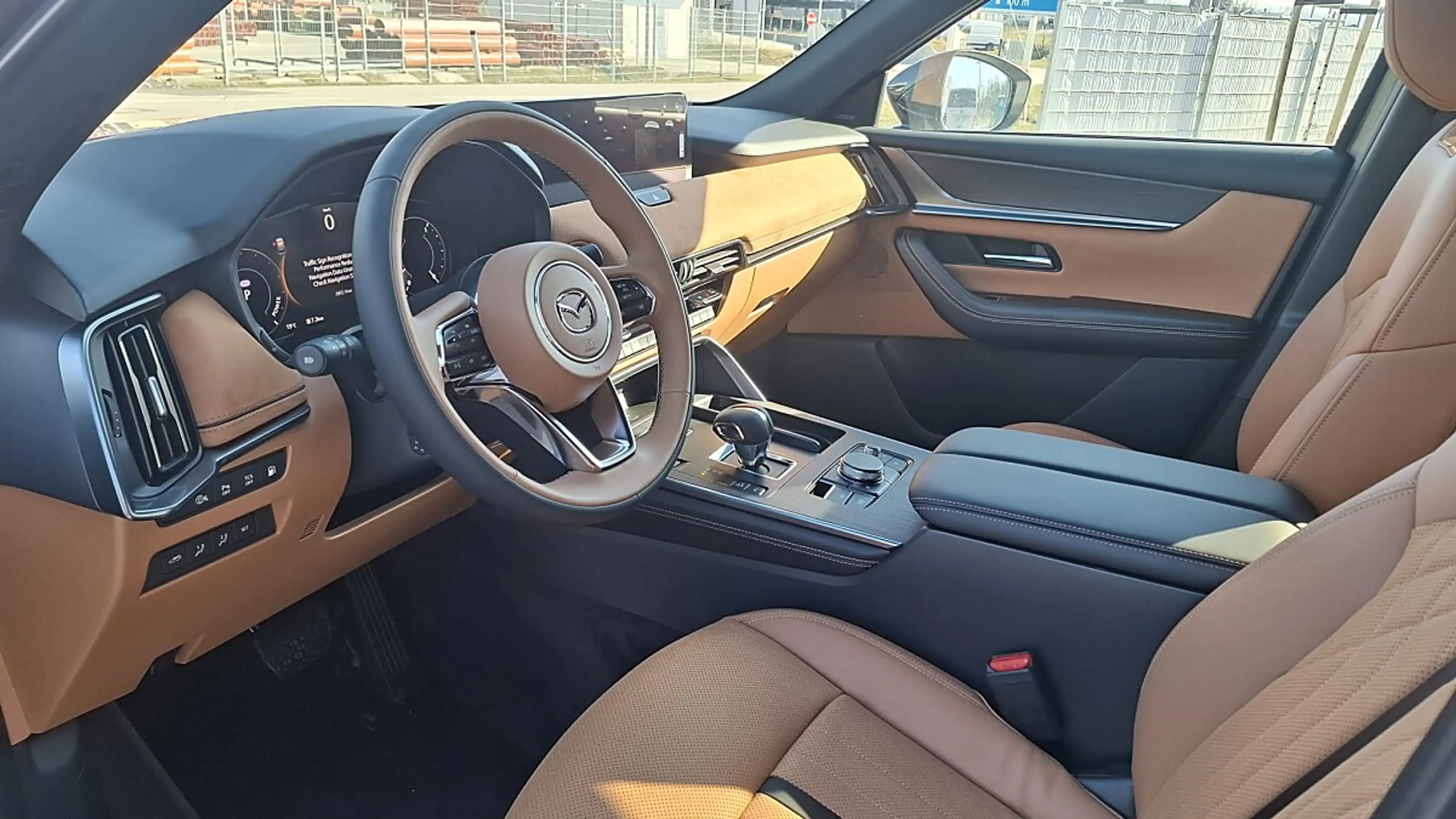 Mazda CX-80 2.5L e-SKYACTIV PHEV AWD Homura Plus Aut. — photo 8