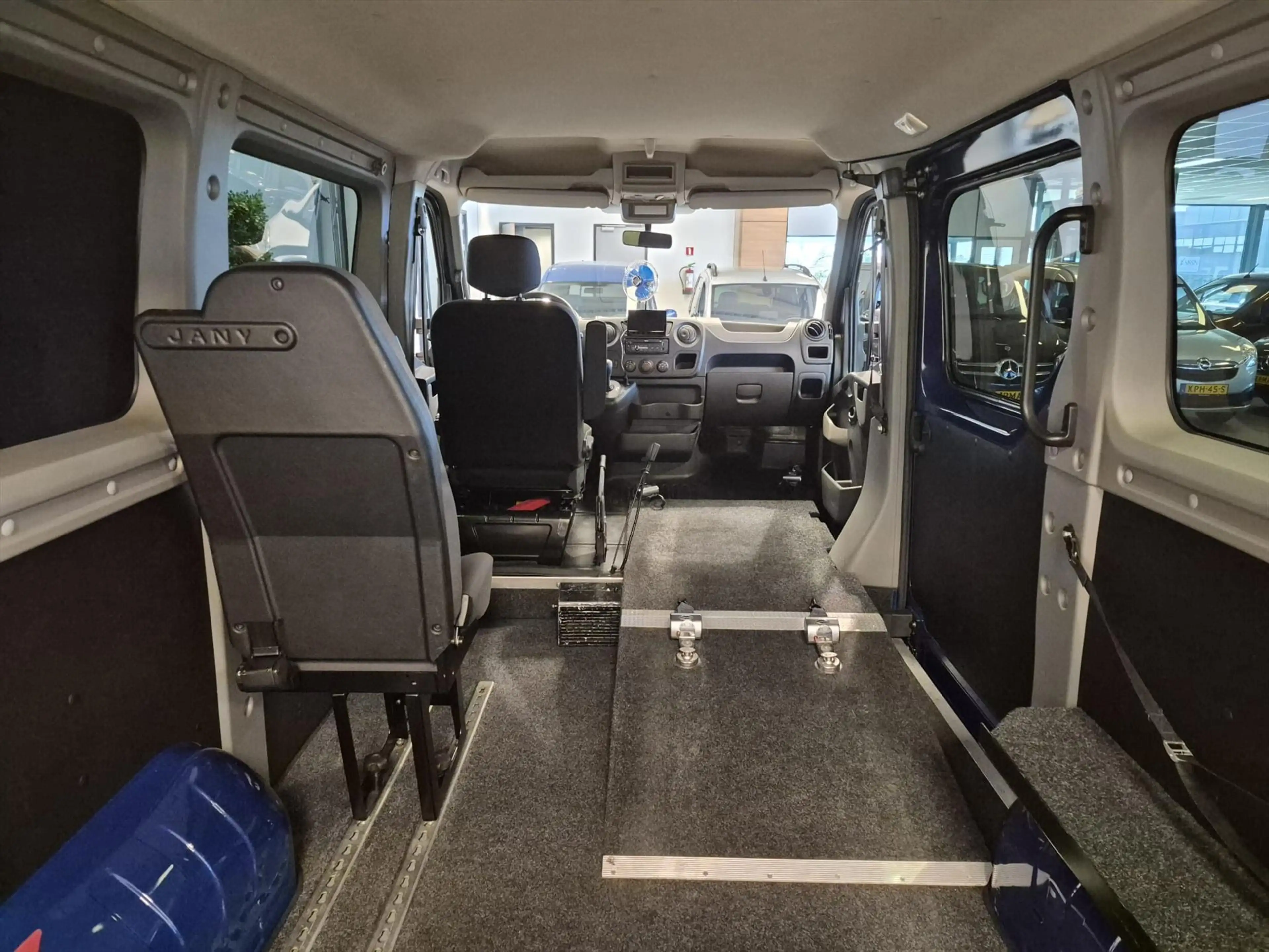 Opel Movano L1H1 2+1 Rolstoelbus Automaat Rolstoel voorin — photo 5