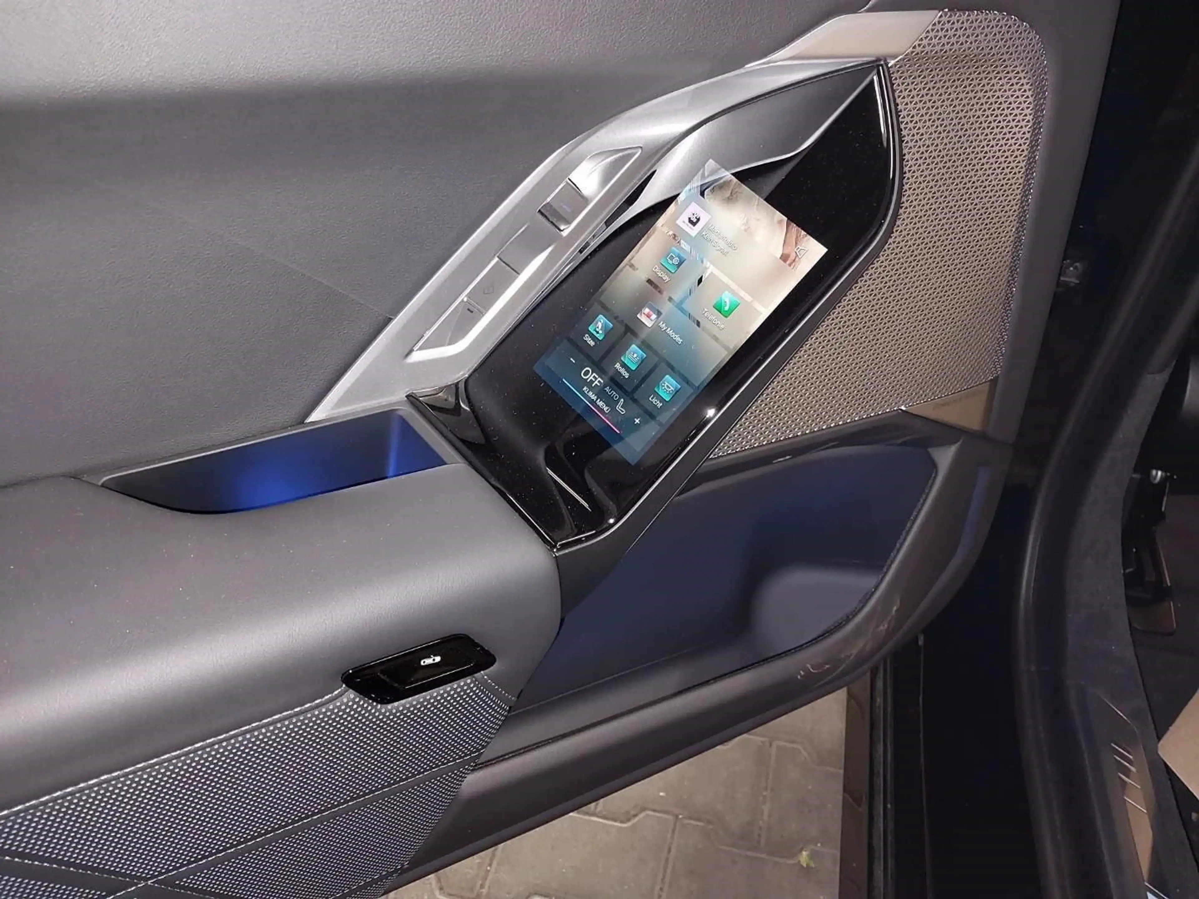 BMW 740 d xDrive Limousine — photo 9
