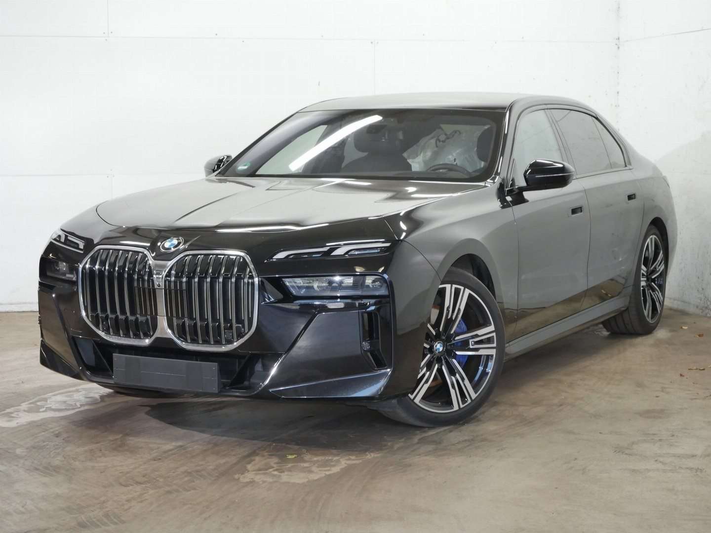 BMW 740