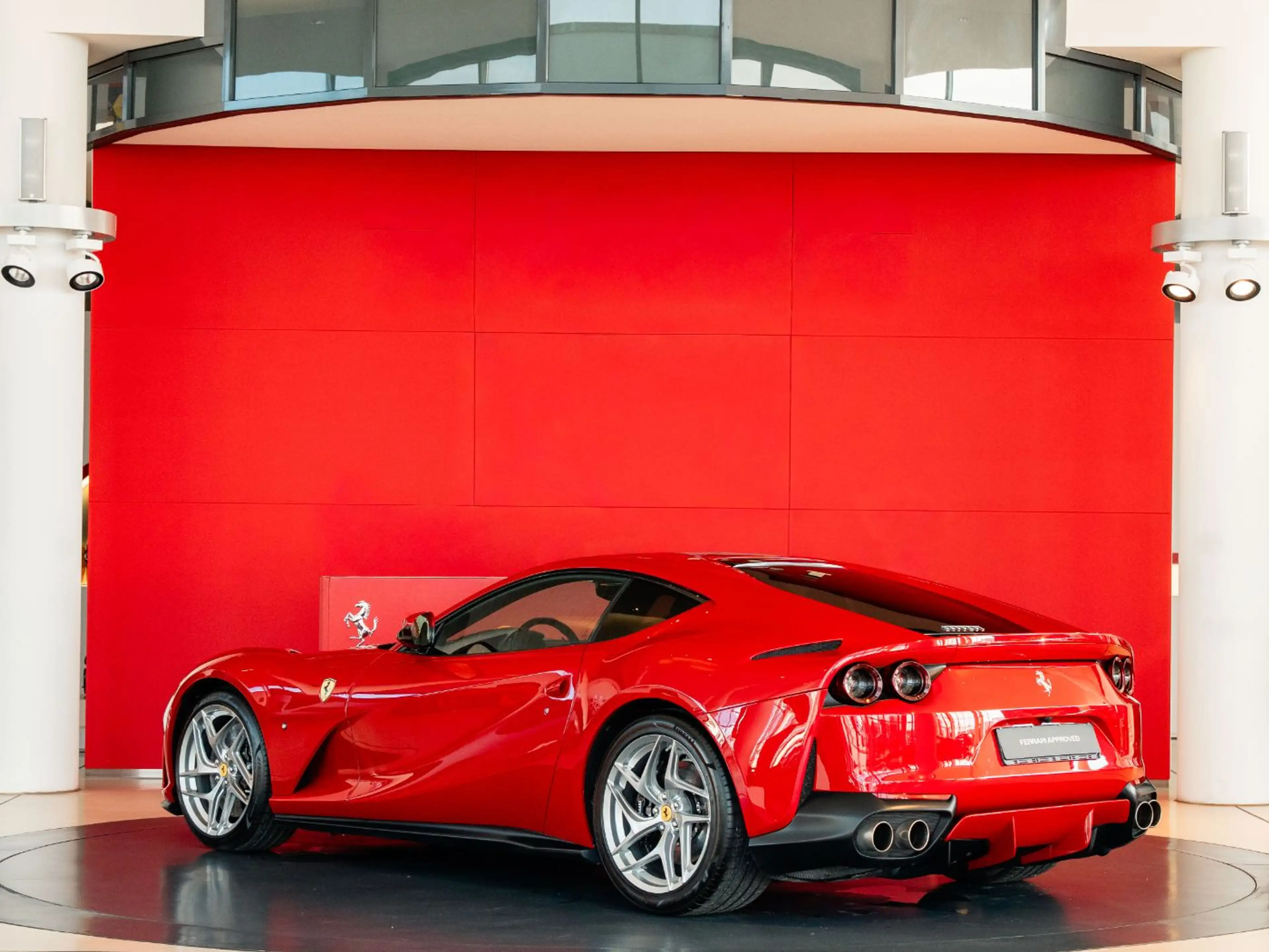Ferrari 812 Superfast Rosso70Anni*JBL*Lift*Apple-Carplay — photo 5