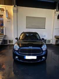 MINI One Countryman