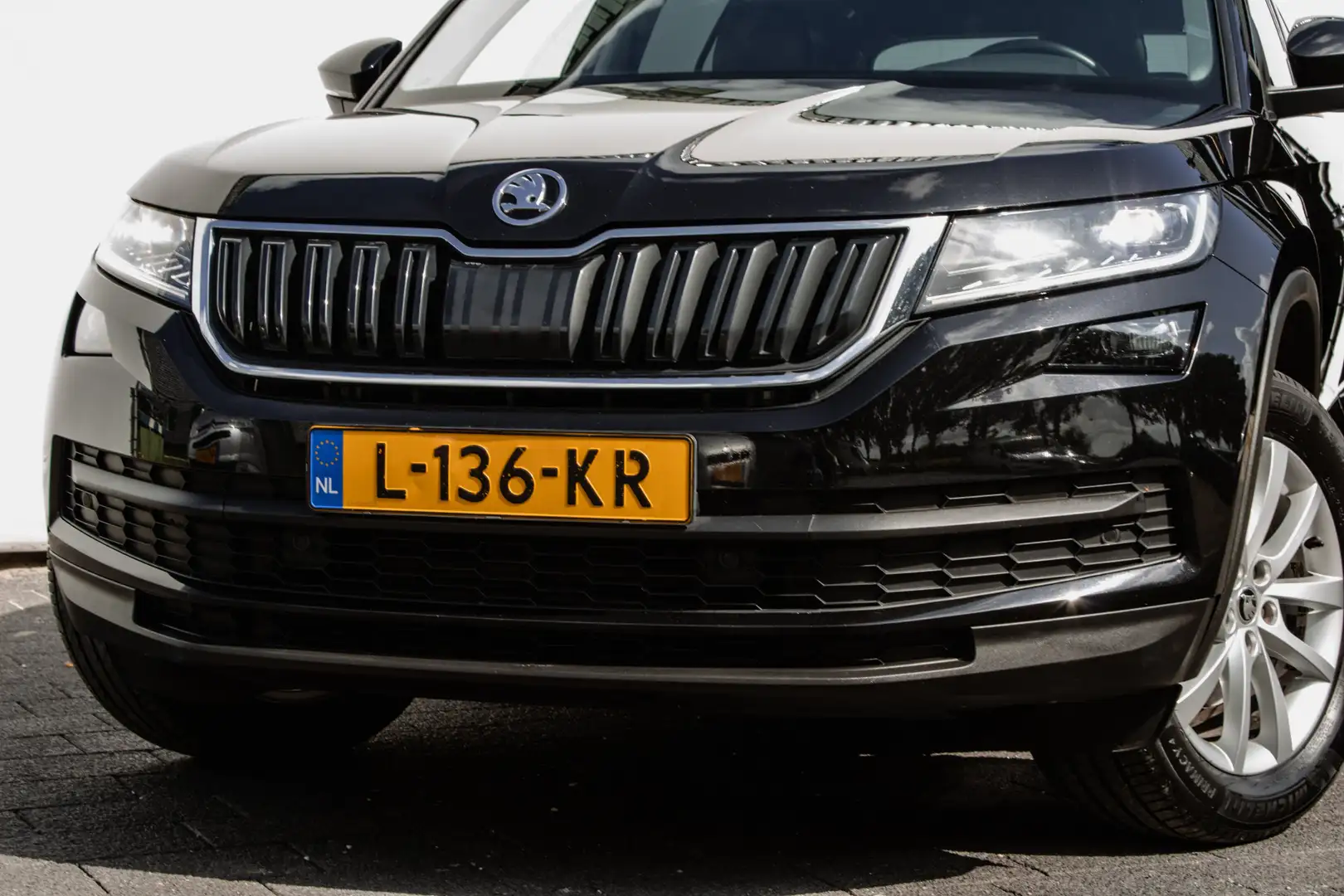 Skoda Kodiaq 1.5 TSI Business Edition 7p. Trekhaak/ Camera/ Hal Zwart - 2