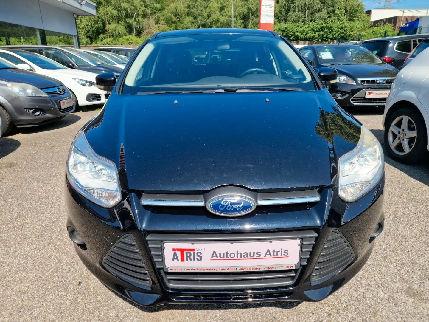 Ford Focus Lim. Trend 6-Gang Schwarz - 1