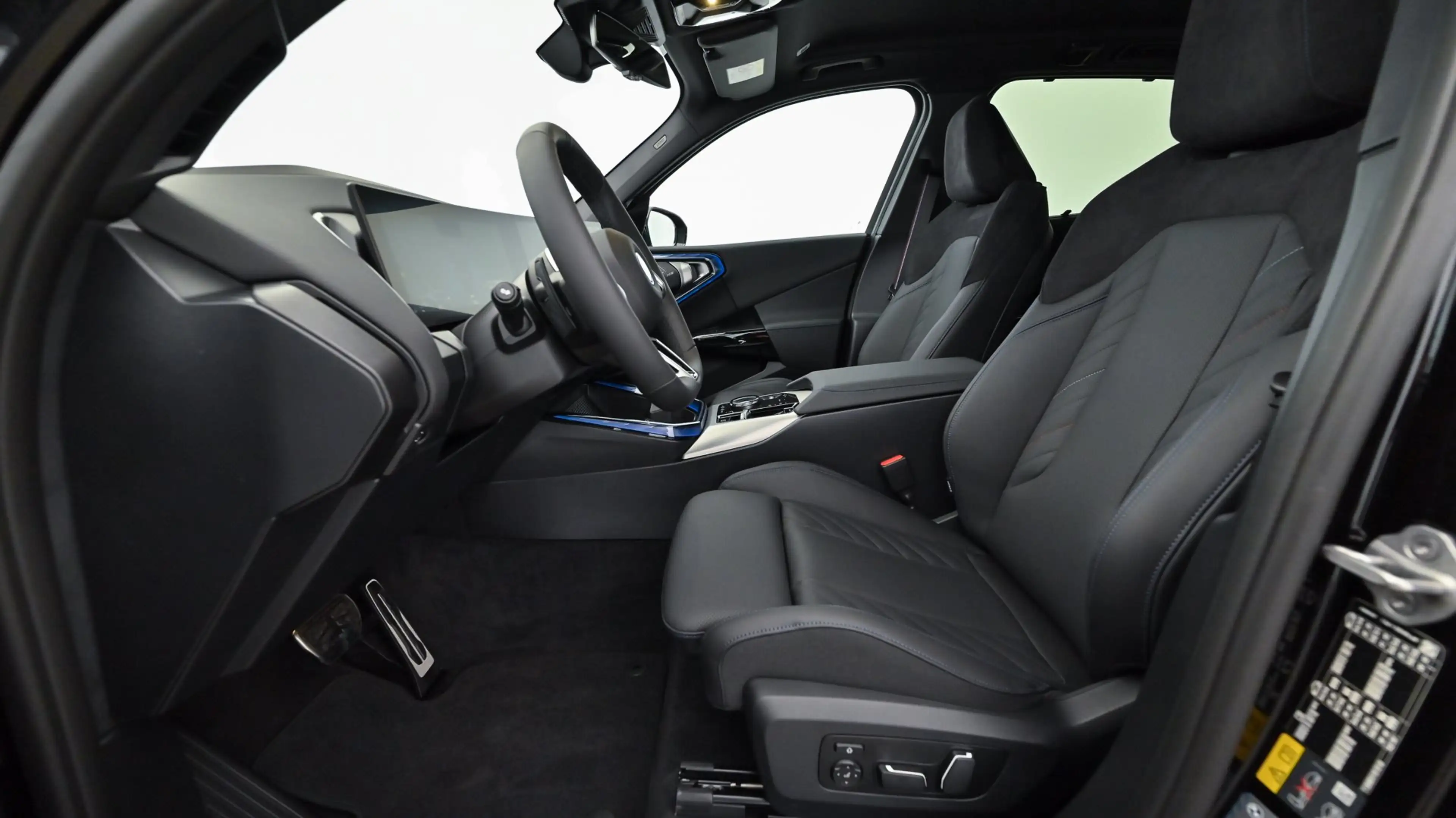 BMW X3 30e xDrive — photo 14