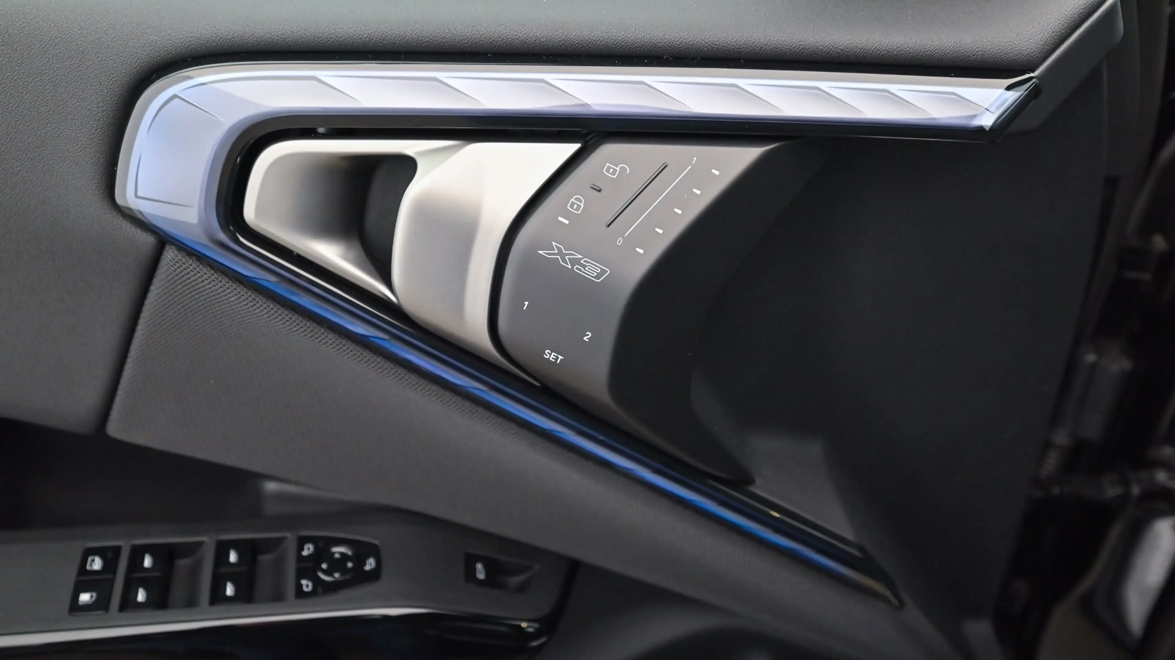 BMW X3 30e xDrive — photo 11