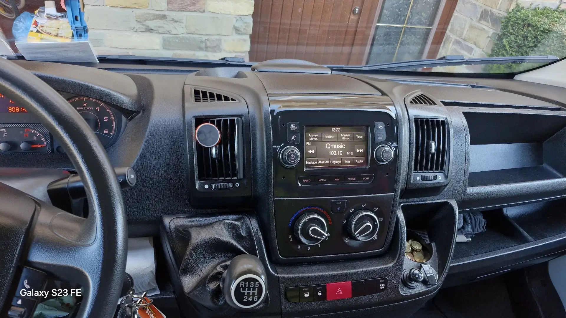 Peugeot Boxer HDi 333 L2H2 S&S Asphalt - 2