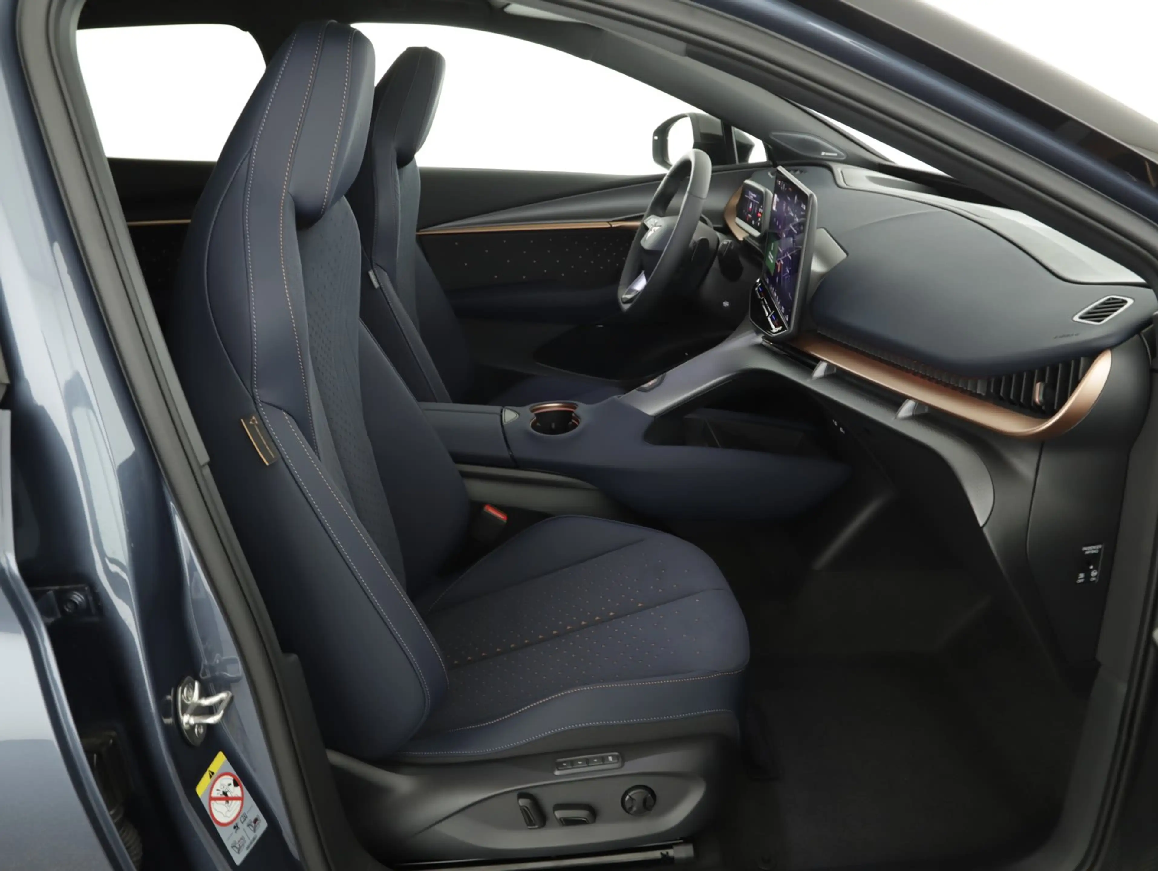 CUPRA Tavascan Adrenaline 210kW/286PS — photo 11