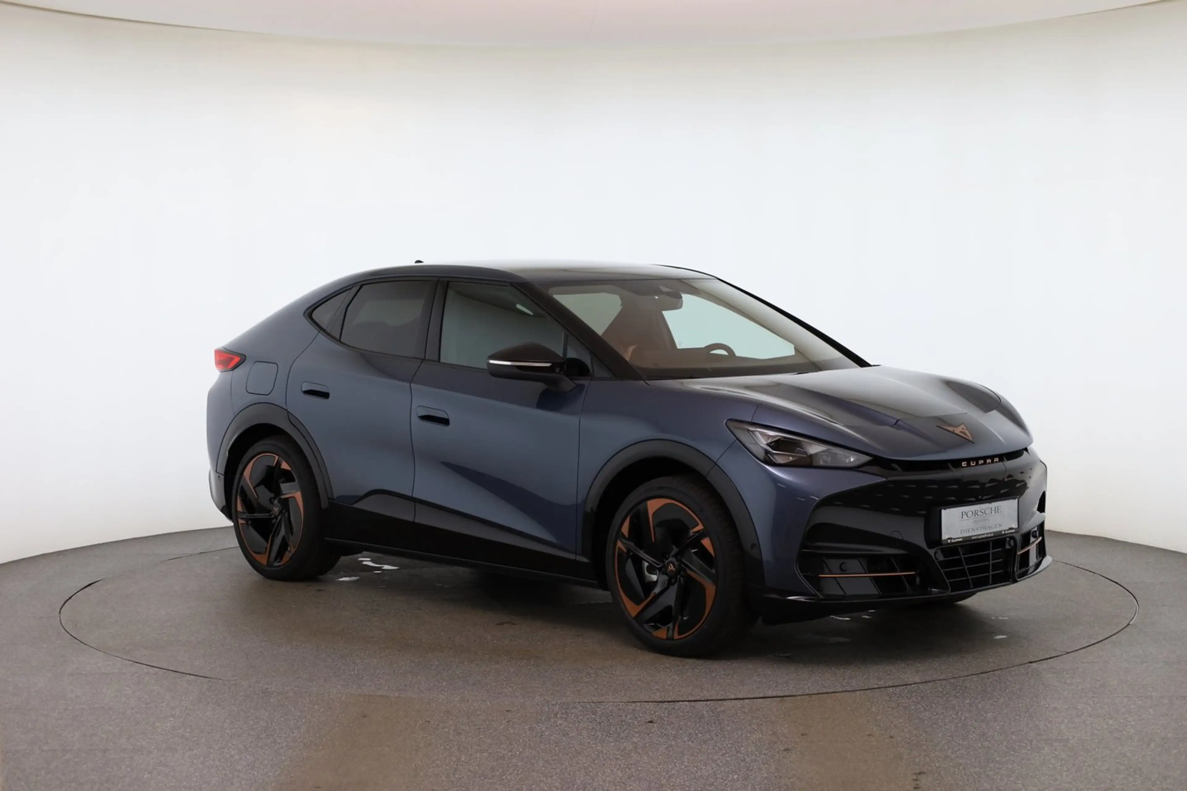 CUPRA Tavascan Adrenaline 210kW/286PS — photo 3