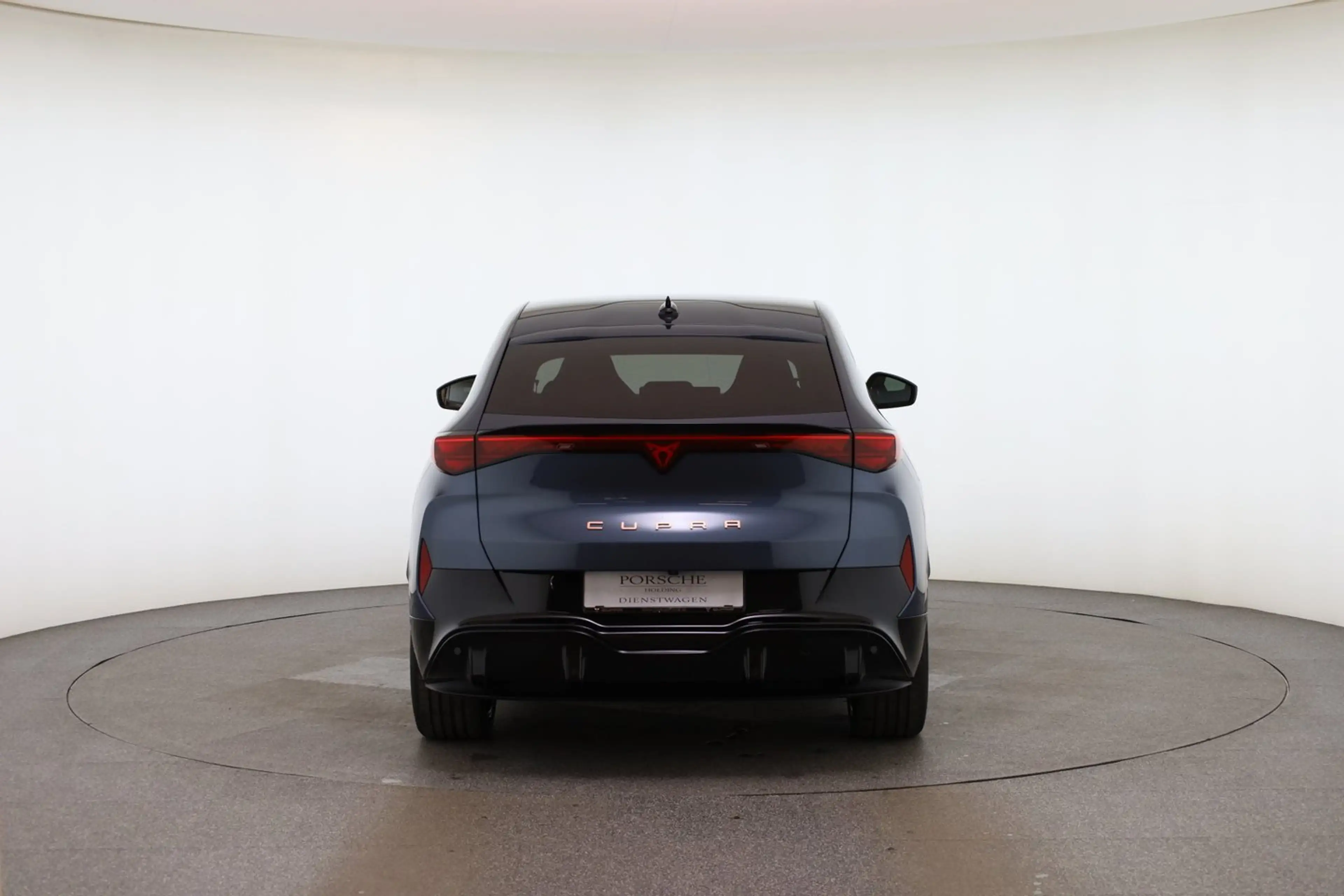 CUPRA Tavascan Adrenaline 210kW/286PS — photo 4
