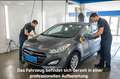 Hyundai i30 1.HAND*64.900KM*SCHECKHEFT*TÜV NEU*TOP Grau - thumbnail 1