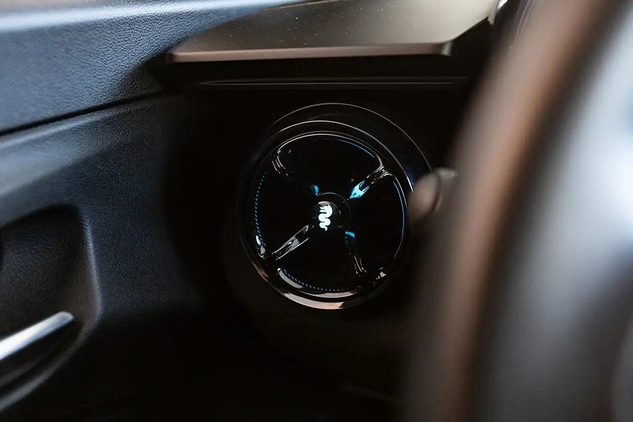 Alfa Romeo Junior 2025 — фото 10