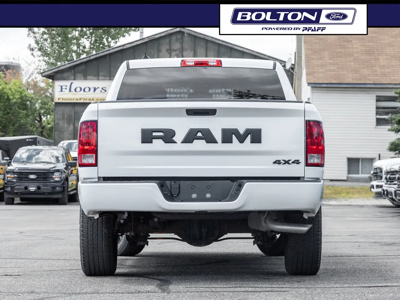 RAM 1500 снимка RAM 1500
