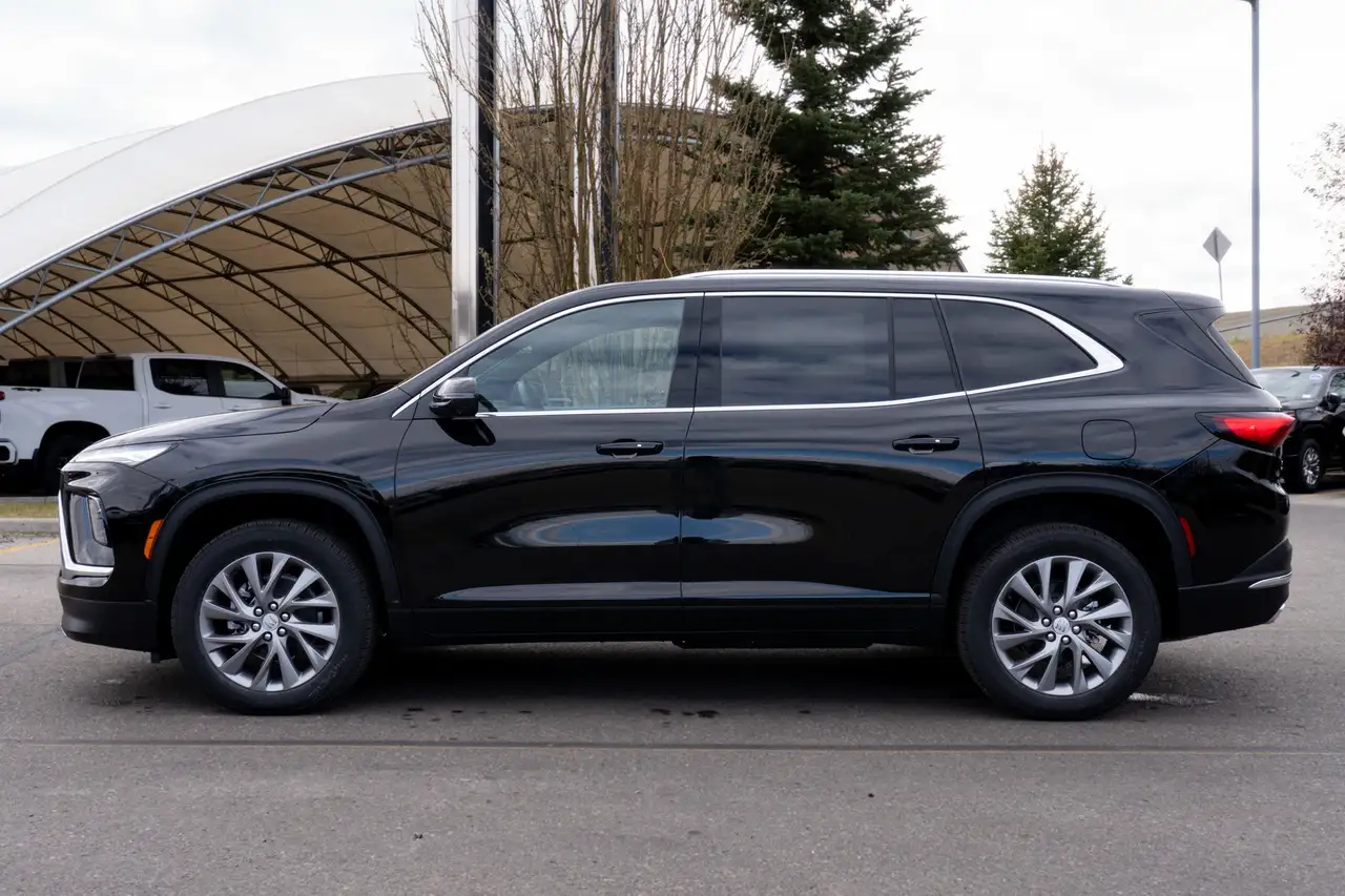 Buick Enclave снимка Buick Enclave