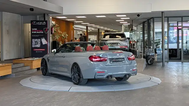 BMW M4 view 8