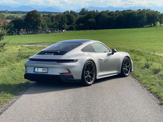Porsche 992 view 5