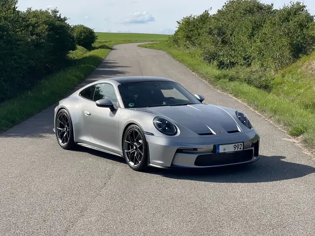 Porsche 992 main image
