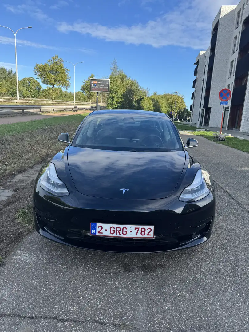 Tesla Model 3 Standard Reichweite Plus Hinterradantrieb - 1