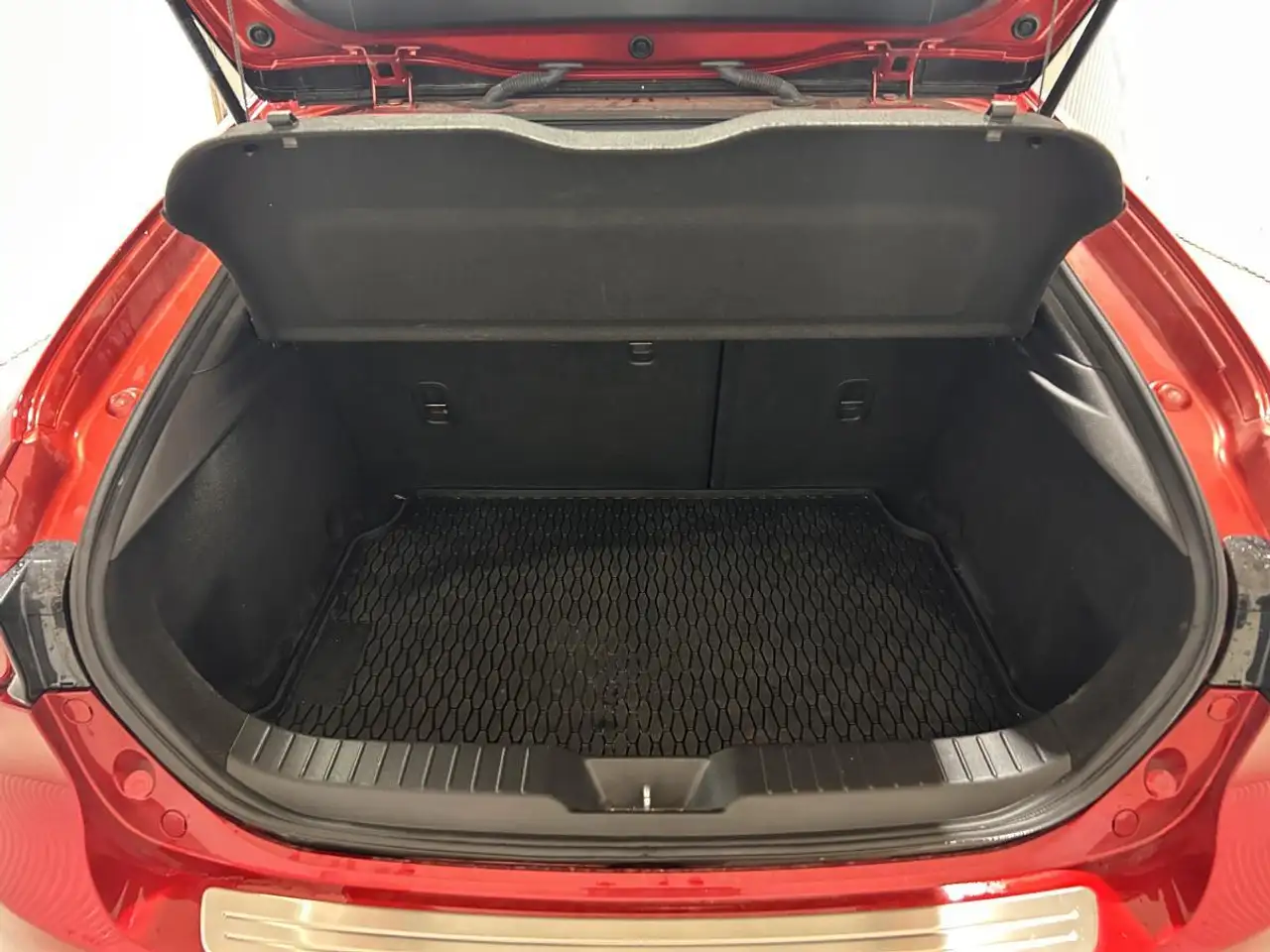 Mazda 3 снимка Mazda 3