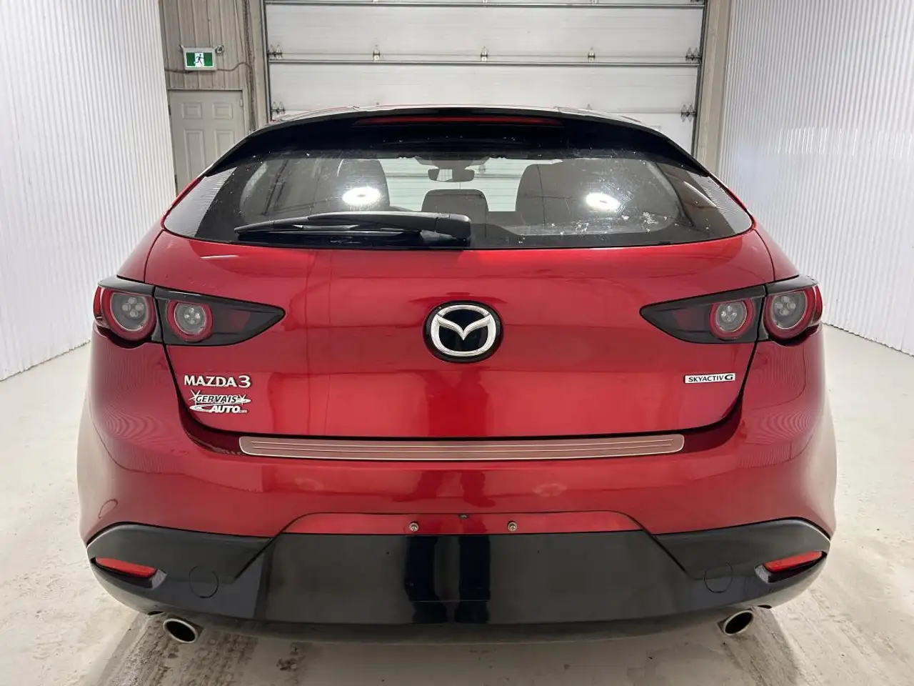 Mazda 3 снимка Mazda 3