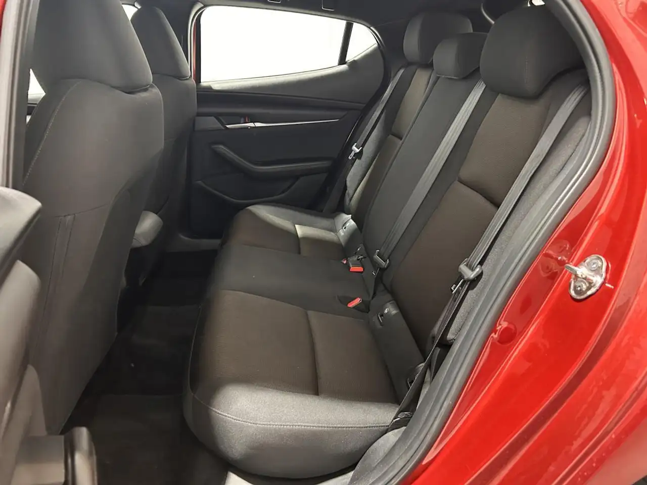 Mazda 3 снимка Mazda 3