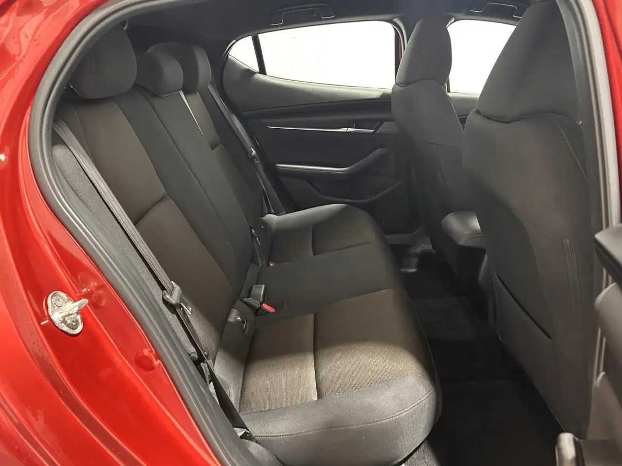 Mazda 3 снимка Mazda 3
