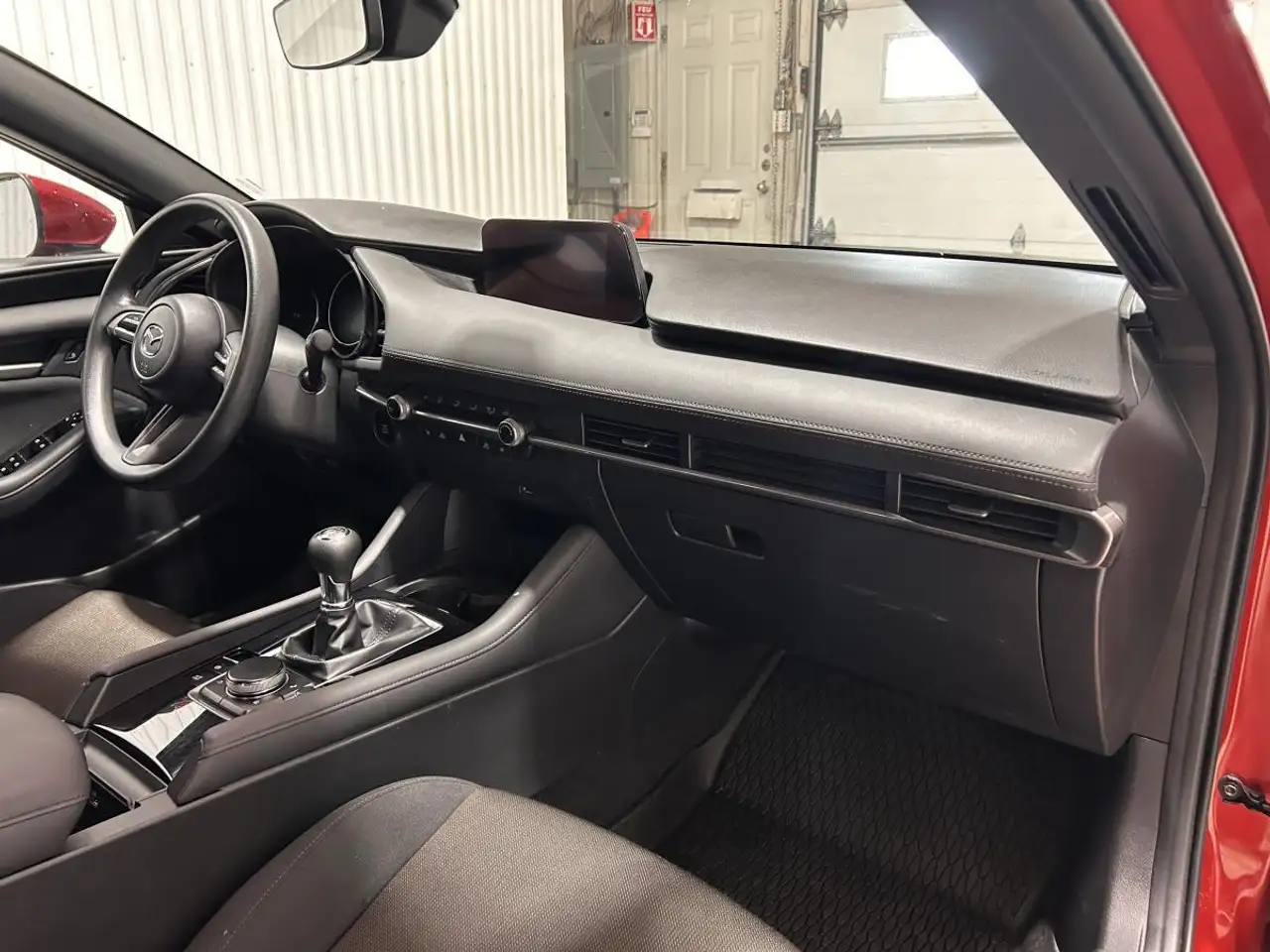 Mazda 3 снимка Mazda 3