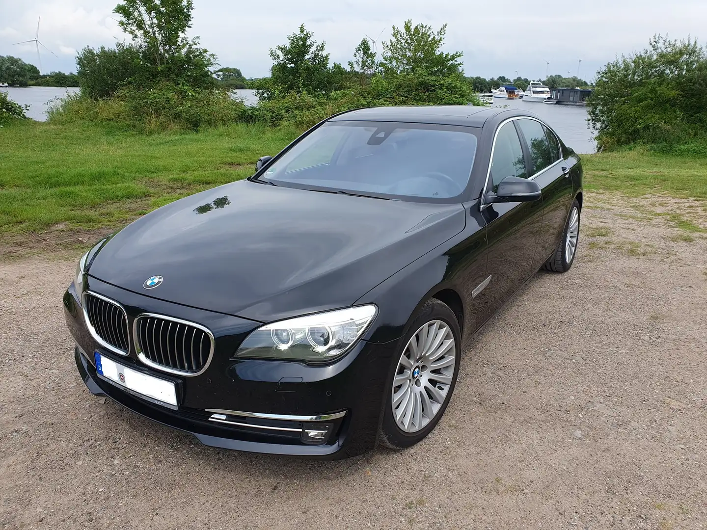 BMW 750 750d xDrive BluePerformance Nero - 2