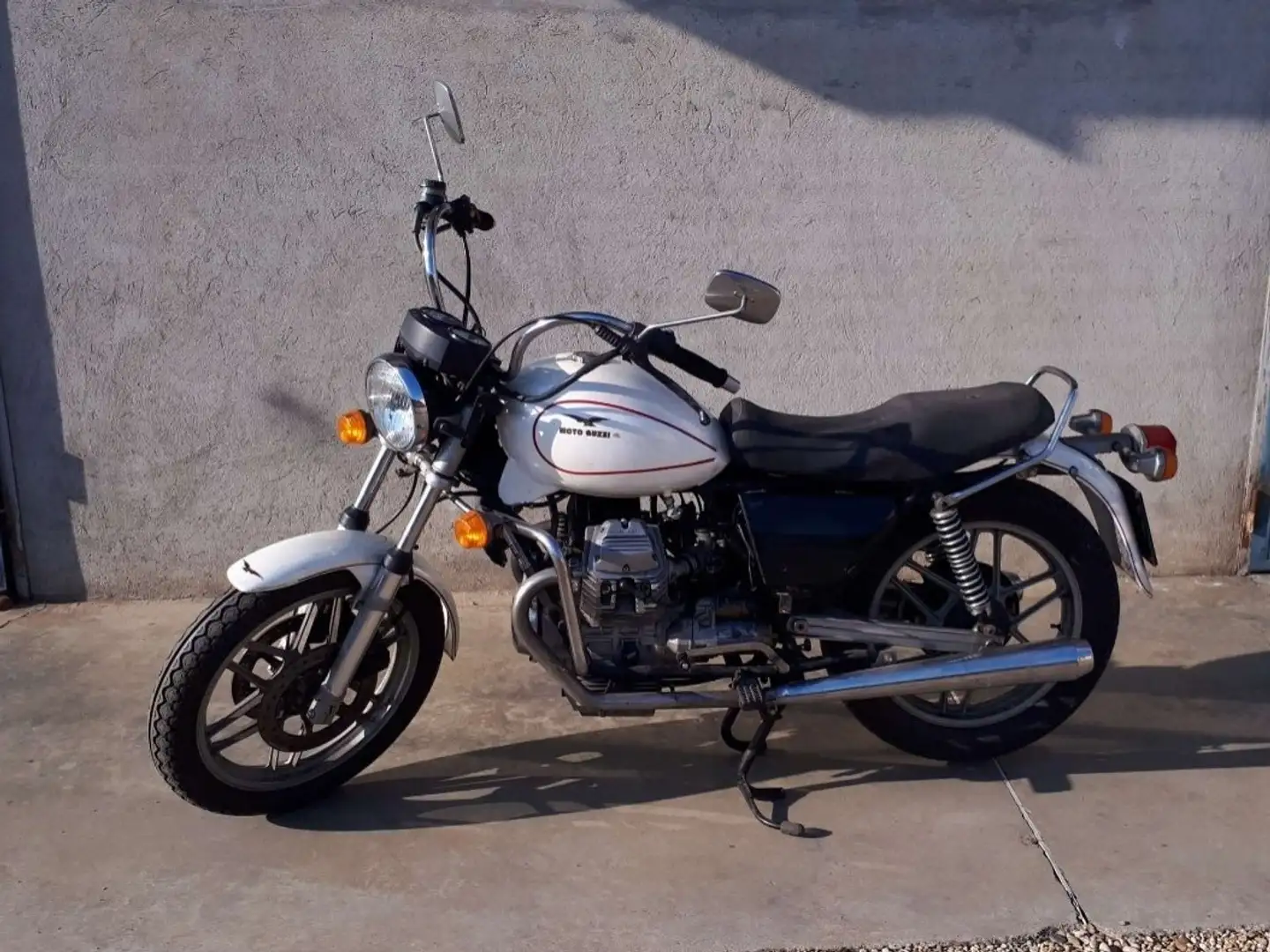 Moto Guzzi V 35 Білий - 1