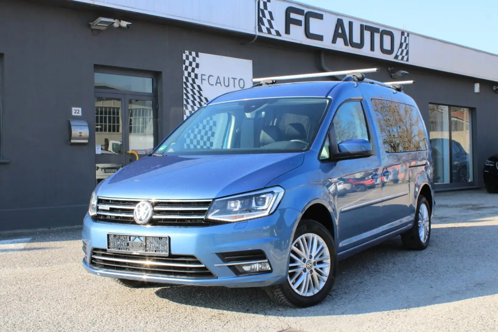 Volkswagen Caddy 1.4 TGI Highline Maxi Blu/Azzurro - 1
